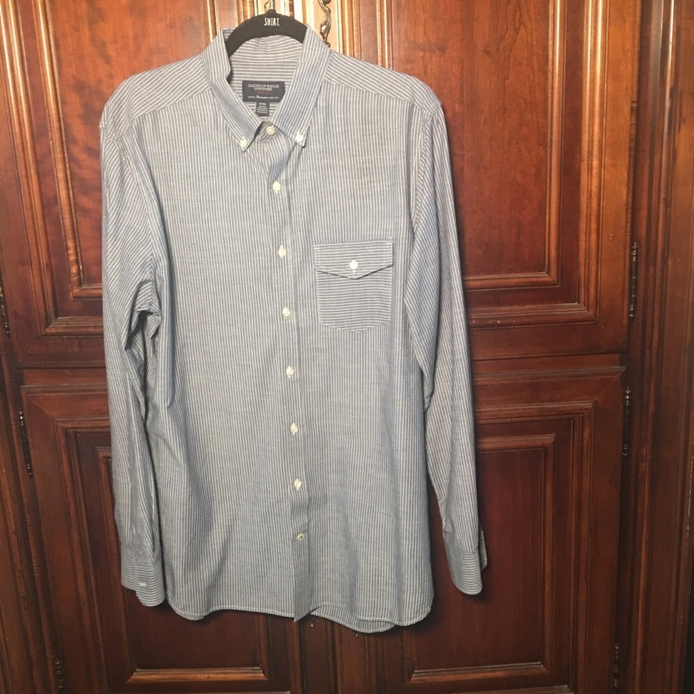 American Eagle Blue Stripes  Prep Fit Stripes blue Shirt Size LT